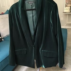 Rich forest green velvet blazer
